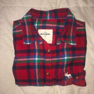 SOLD | Long sleeve l button down plaid shirt